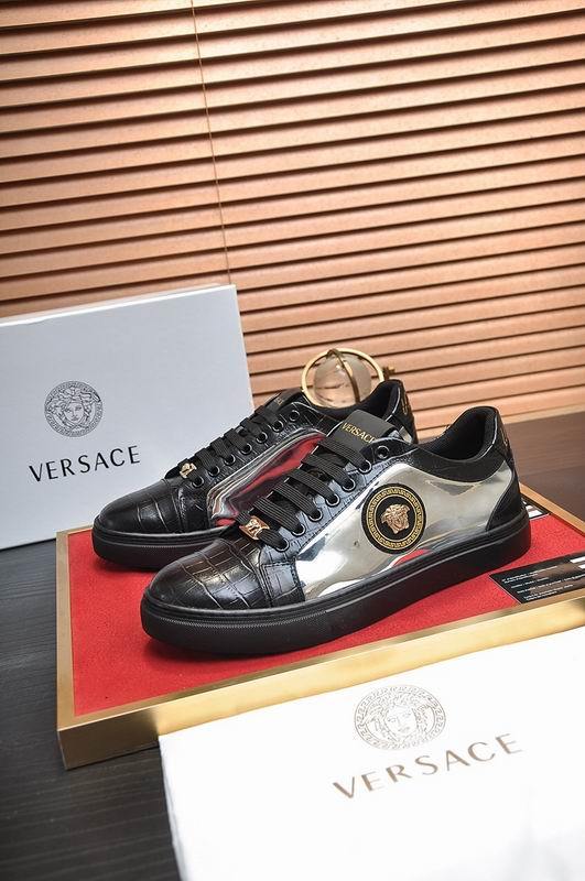 Versace Men's Shoes 677